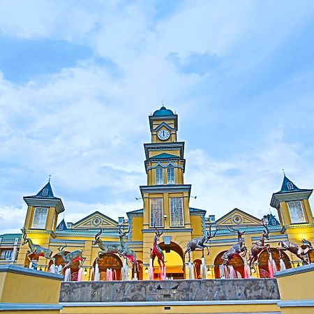 Gold Reef City Theme Park Hotel Йоханесбург Екстериор снимка